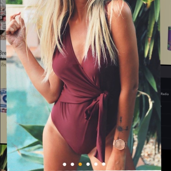 Elegant Dance Solid One-piece Swimsuit - Wine Red - Picture 4 of 5